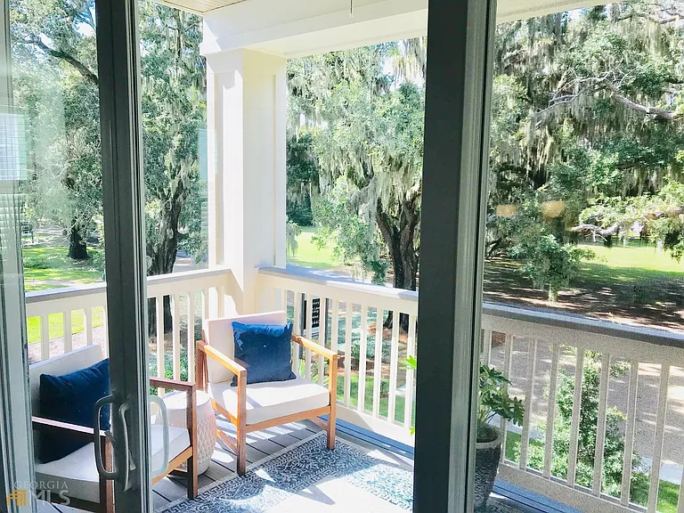 111 Gascoigne Ave #204 — Photo 9