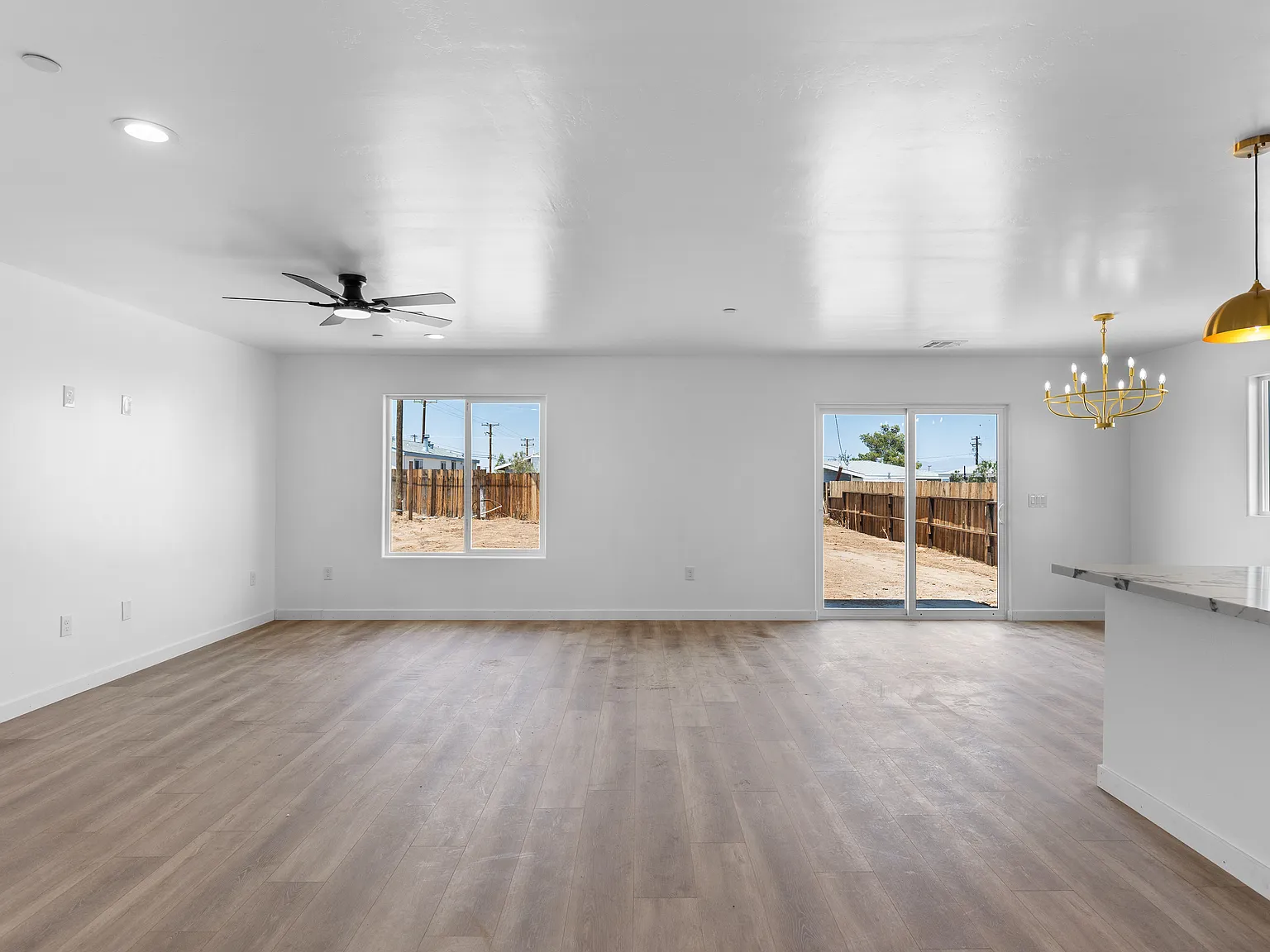 3 bed, 1564 sqft, $2,200 — Photo 3