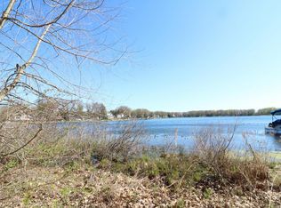 60800 Klett Dr, Decatur, MI 49045