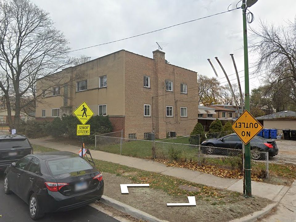 Exterior with parking spot