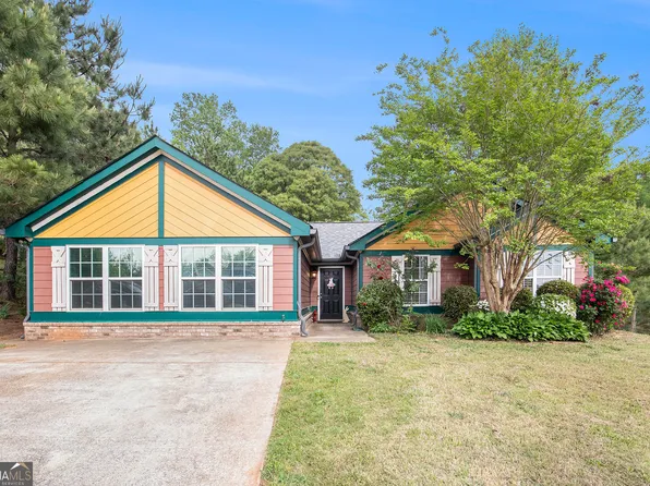 4693 Turning Leaf Dr, Gillsville, GA 30543