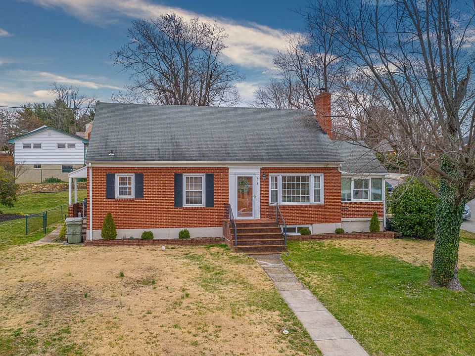 1st image of 302 Valleydale Ave