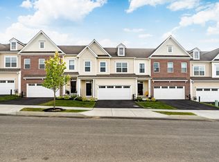36 S Tompkins Sq, Downingtown, PA 19335