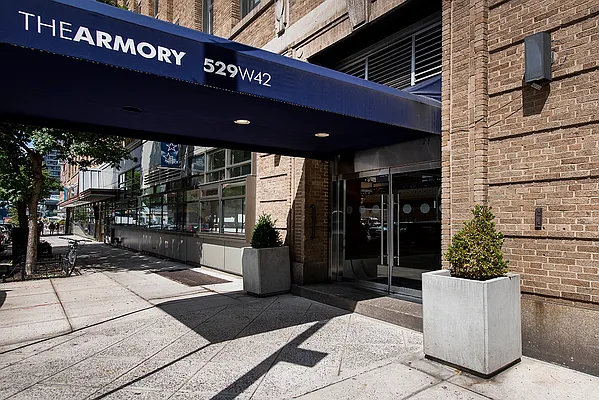 Sold by Capital Realty NY | media 9