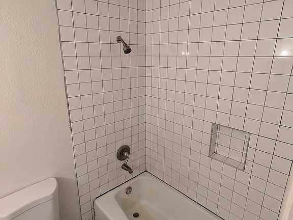 5th image of 7730 Dorsett Dr