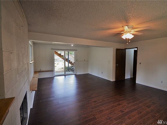3rd image of 227 Peregrine Dr SE