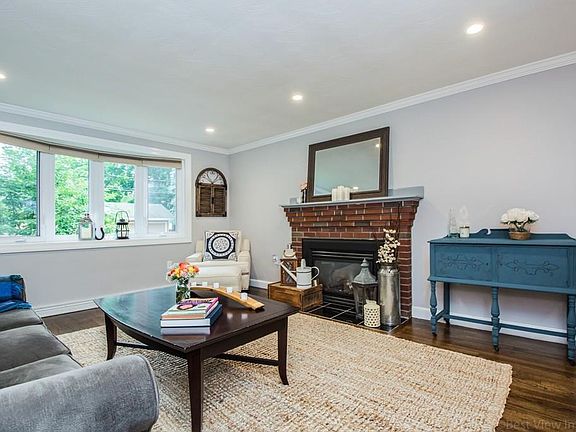 5th image of 189 Brewster Ave