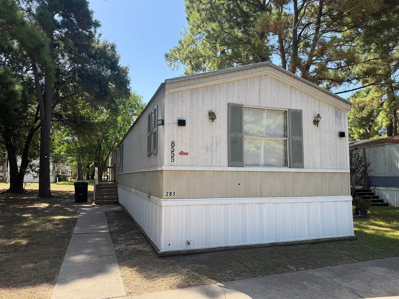 3 bed, 1216 sqft, $1,050 — Photo 1