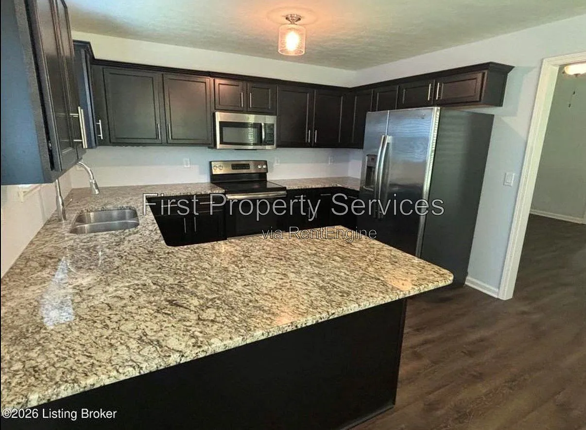 3 bed, 2.0 bath, 1495 sqft, $2,000 — Photo 4