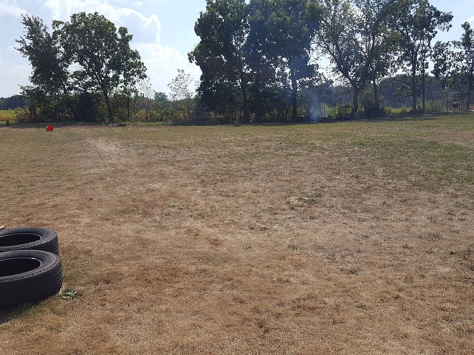 2nd image of 1855 Swallow Rd