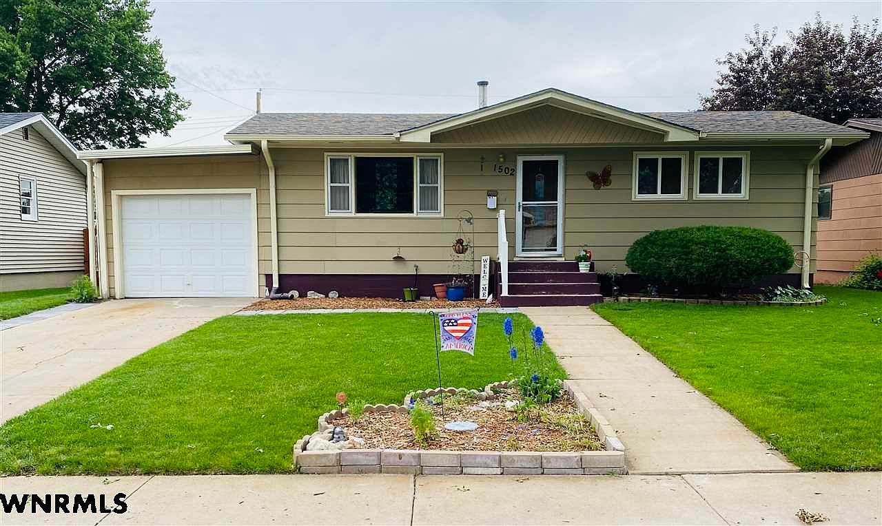 1502 Avenue M, Scottsbluff, NE 69361 Zillow