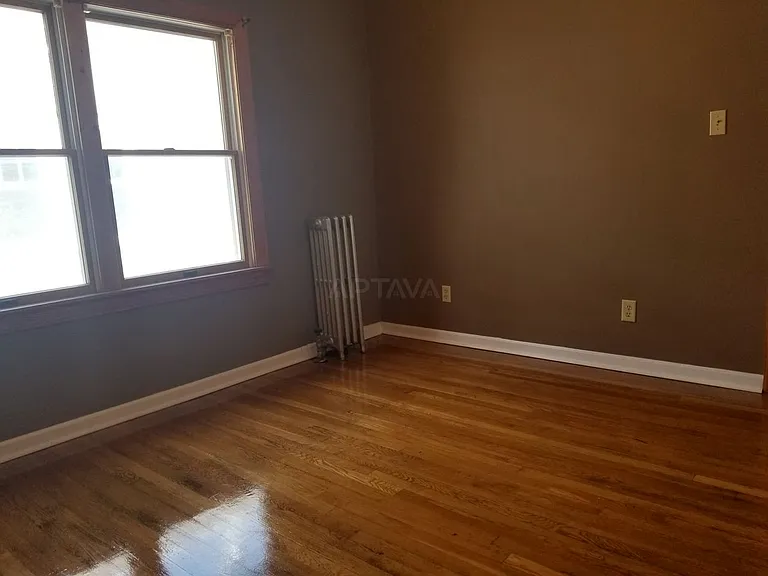 126 Albion St #2 — Photo 2