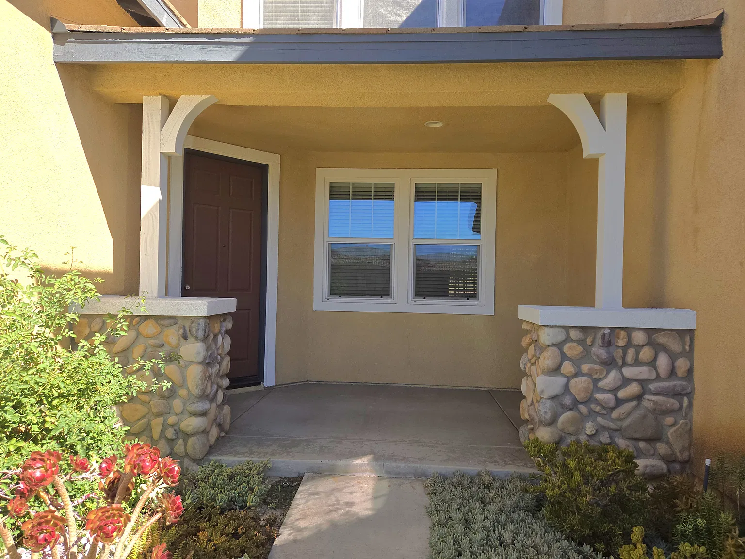 5 bed, 3613 sqft, $3,750 — Photo 2