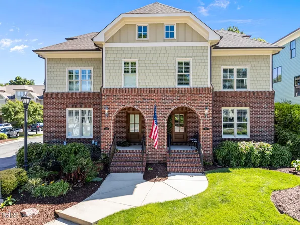 714 Mordecai Towne Pl, Raleigh, NC 27604