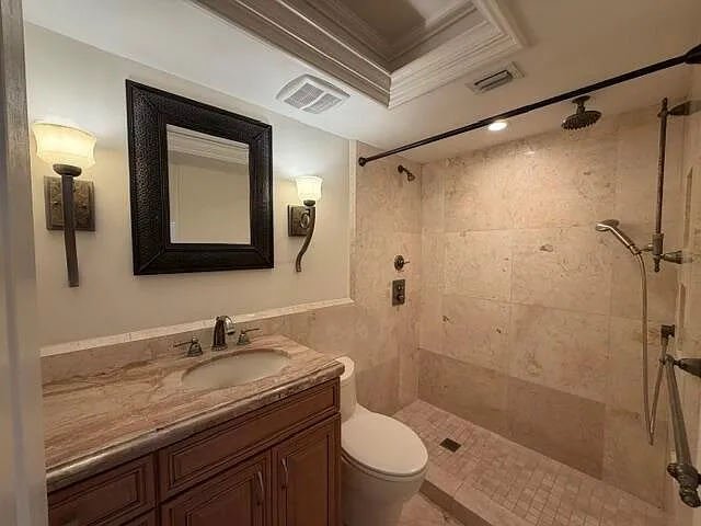 2857 NE 32nd St #8 — Photo 12