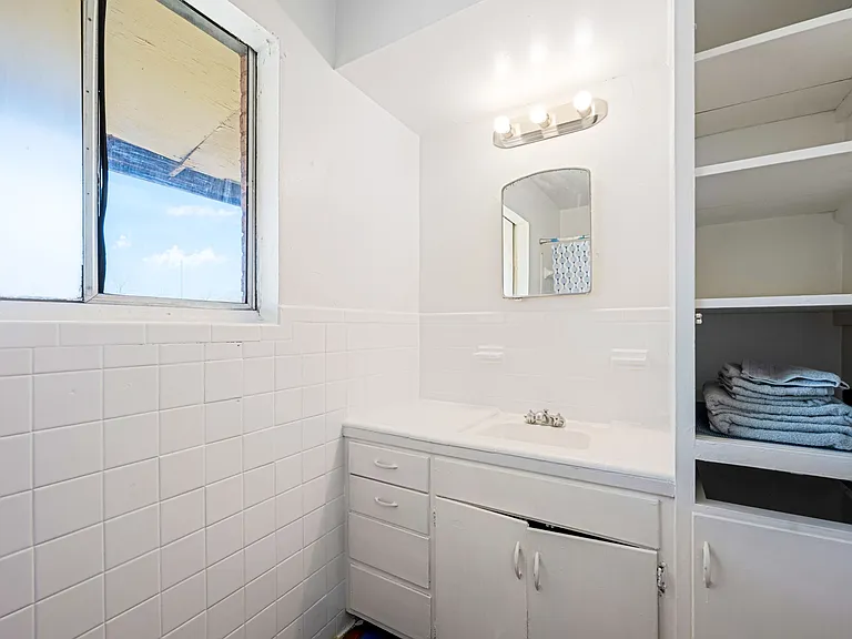 5646 Gaston Ave #217 — Photo 5