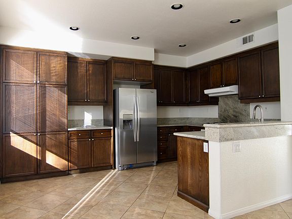Upgraded kitchen 