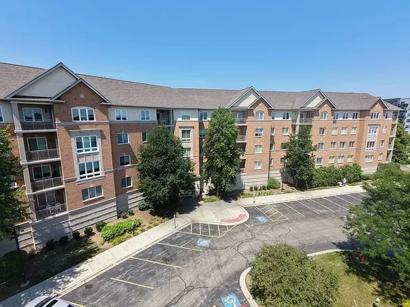 125 N Buffalo Grove Rd APT 313, Buffalo Grove, IL 60089