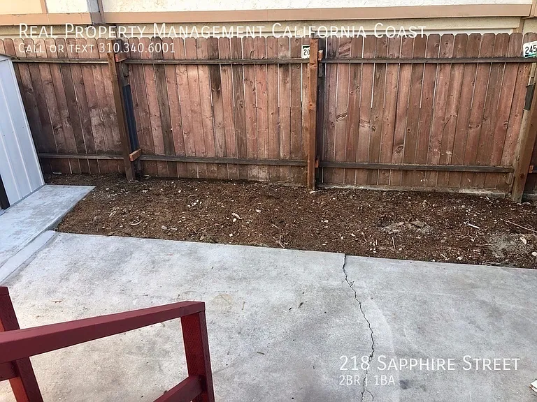 218 Sapphire St — Photo 30
