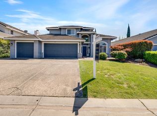 5504 Coronawood Ln, Carmichael, CA 95608