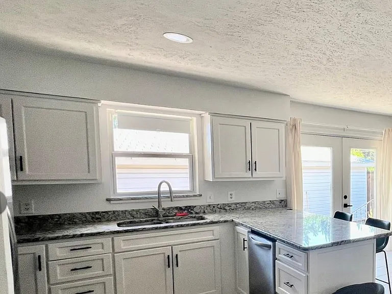 7412 Walling Ln #7412 — Photo 4