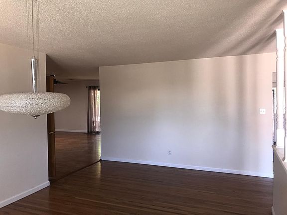 4th image of 10165 Elmhurst Dr NW