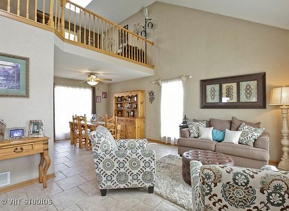 3rd image of 11760 Niagra Ln