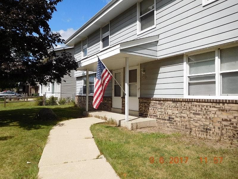 1st image of 3104 W Alvina Ave