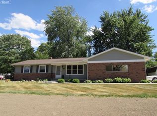 4345 Hedgethorn Cir, Burton, MI 48509