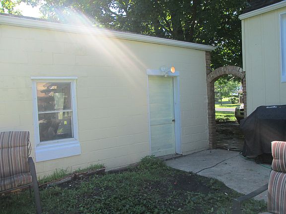 5th image of 503 W Sunset Dr