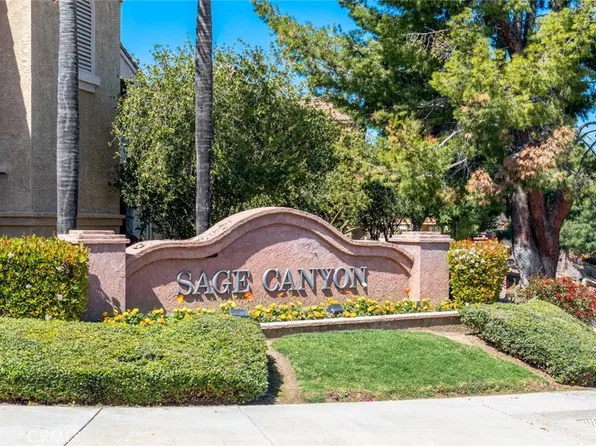 2380 Del Mar Way Unit 302, Corona, CA 92882