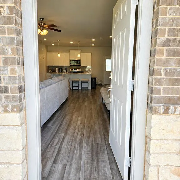 3848 Lorenzen Ct — Photo 2
