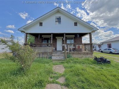 2114 Monroe Ave, Point Pleasant, WV, 25550