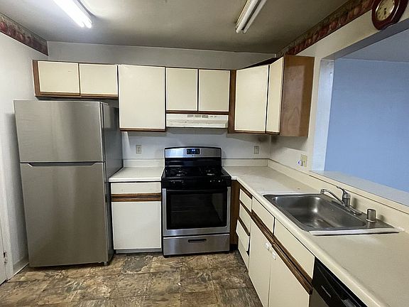 4th image of 95 Auckland Dr