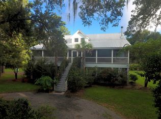 124 Baker St, Mc Clellanville, SC 29458