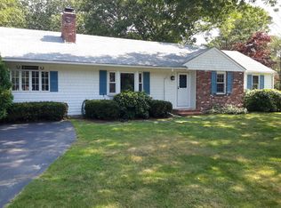 8 Buckskin Path, Centerville, MA 02632