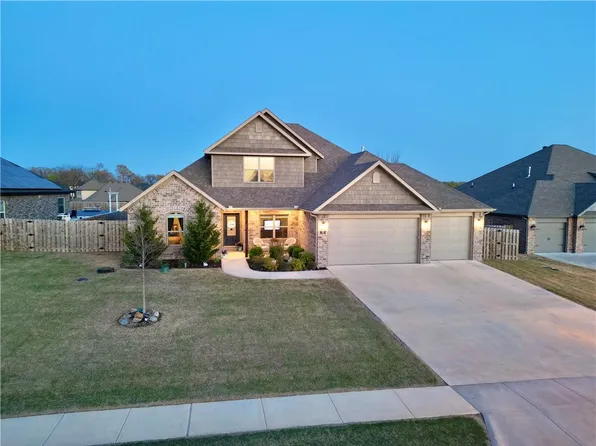 701 Valley Ln, Springdale, AR 72762