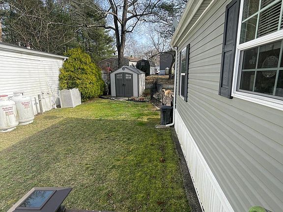 3rd image of 16 Carp Ln