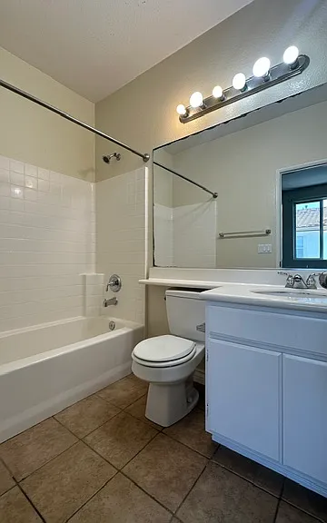 130 Beach Side Ct — Photo 23