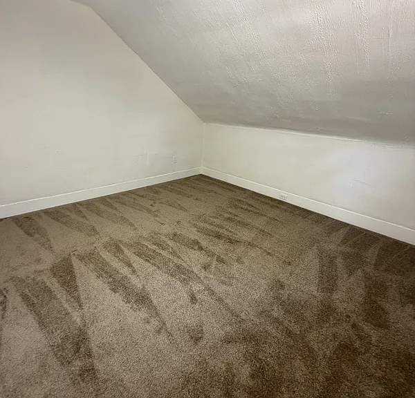 9805 Nelson Ave — Photo 7