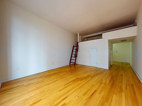 3rd image of 1 Astor Pl APT 6J
