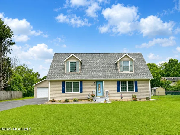 251 West St, Eagleswood, NJ 08092