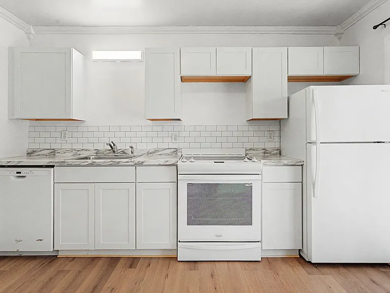 25A Pine Ln #6 — Photo 8