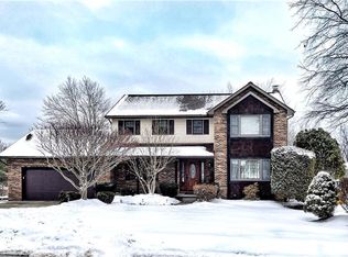 109 Woodmont Dr, Monaca, PA