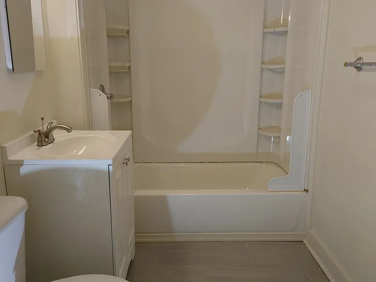 1832 Bolton St #3A — Photo 18