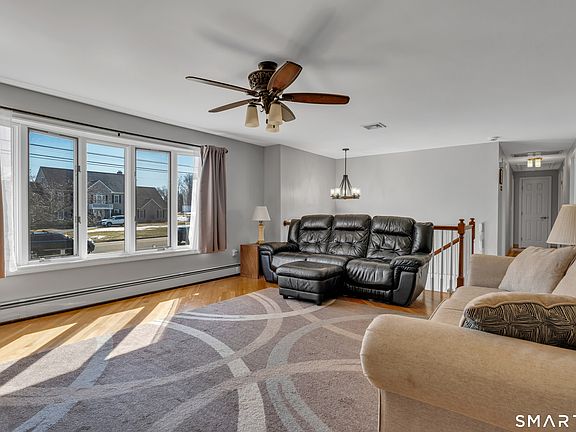 4th image of 130 North Hill Road