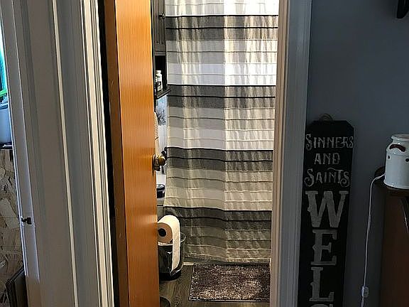 4th image of 10456 S Sawyer Ave