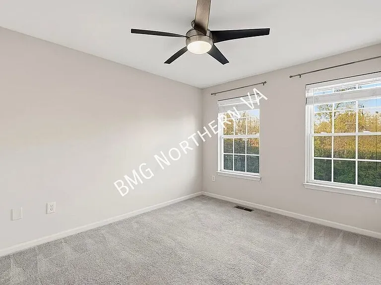1881 Crescent Park Dr — Photo 23