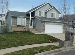 672 W Kit Carson Cir, Centerville, UT 84014