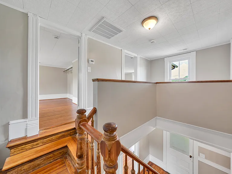 5402 Roanoke Rd — Photo 11